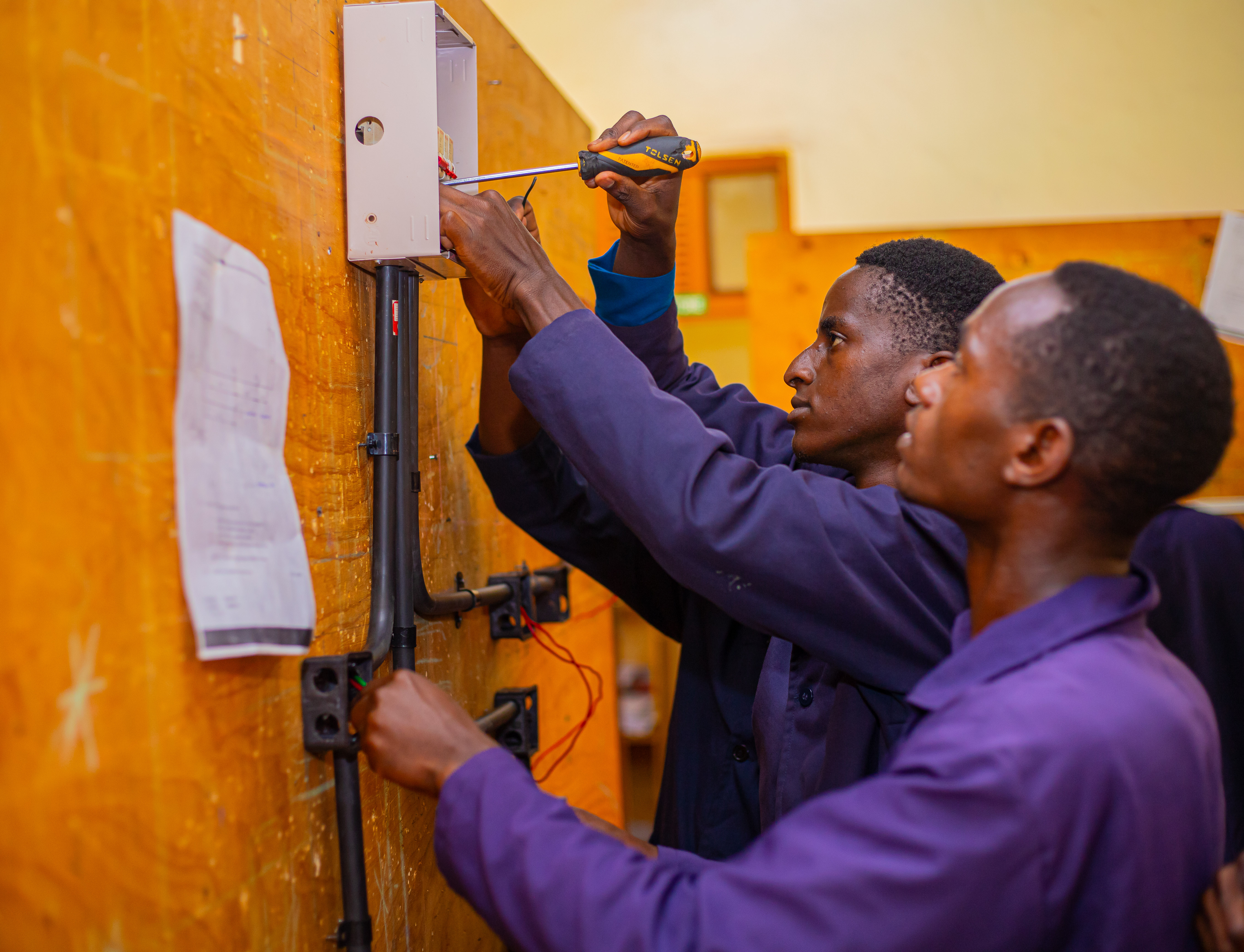 Automotive spray painting training